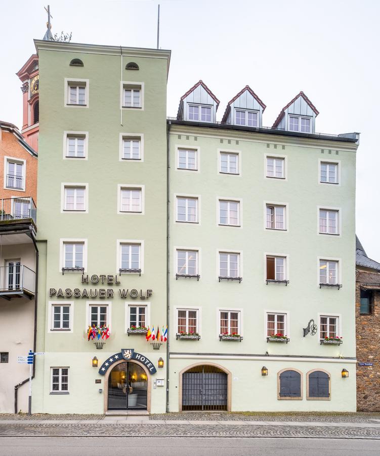 Hotel Passauer Wolf ภายนอก รูปภาพ